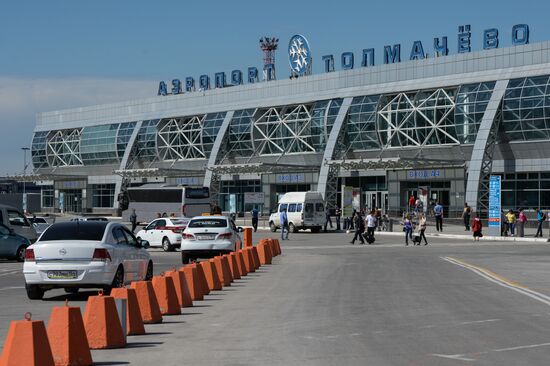 Международный аэропорт "Толмачёво" в Новосибирске