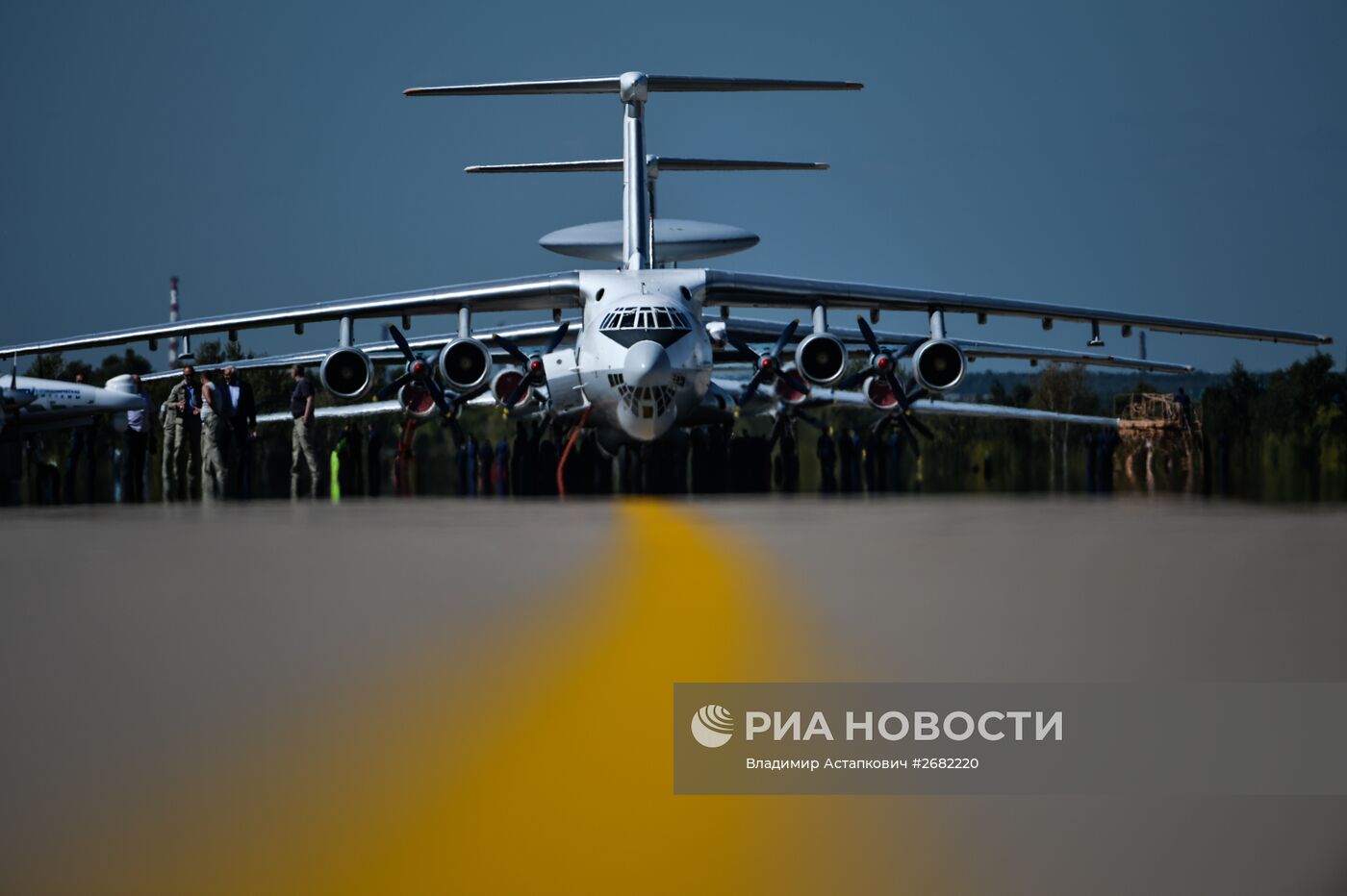 Подготовка к открытию Международного авиационно-космического салона МАКС-2015