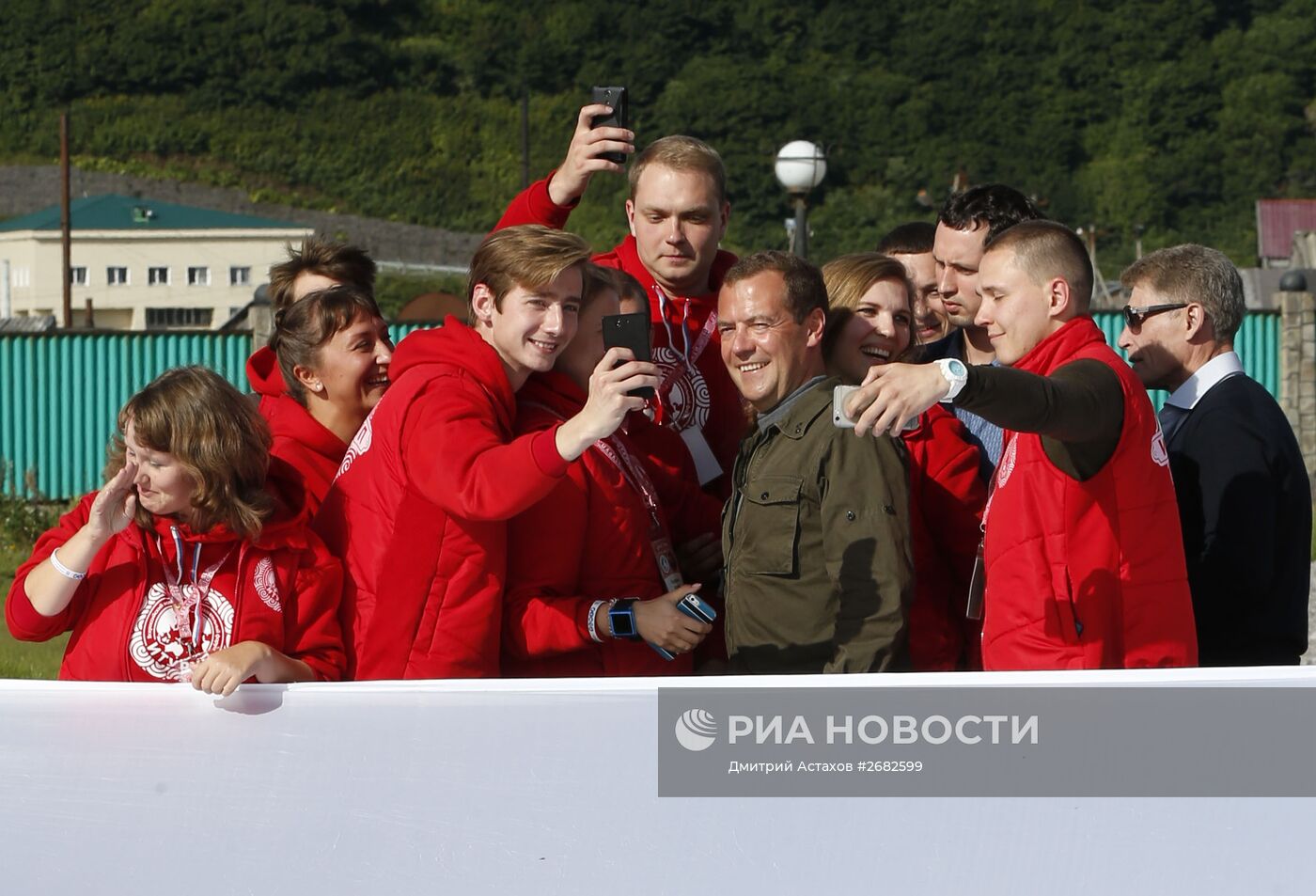 Рабочая поездка премьер-министра РФ Д.Медведева в ДФО. Курильские острова