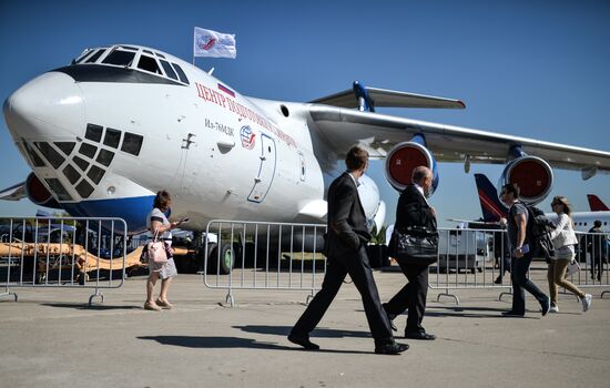 Открытие Международного авиационно-космического салона МАКС-2015