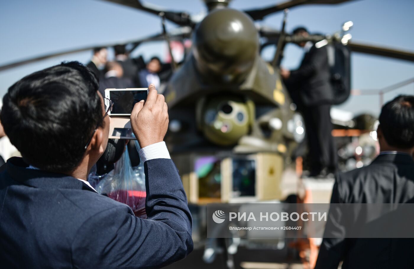 Открытие Международного авиационно-космического салона МАКС-2015