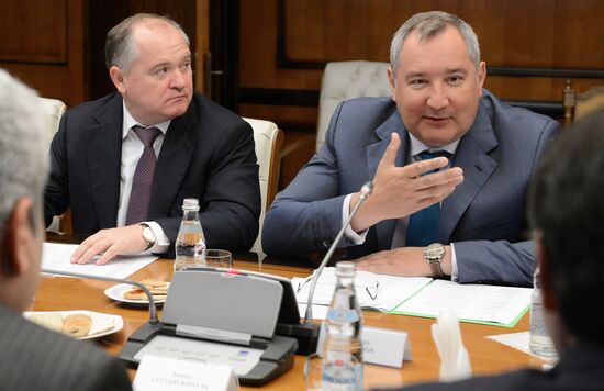 Вице-премьер правительства РФ Д.Рогозин провел переговоры с вице-президентом Ирана С.Саттари