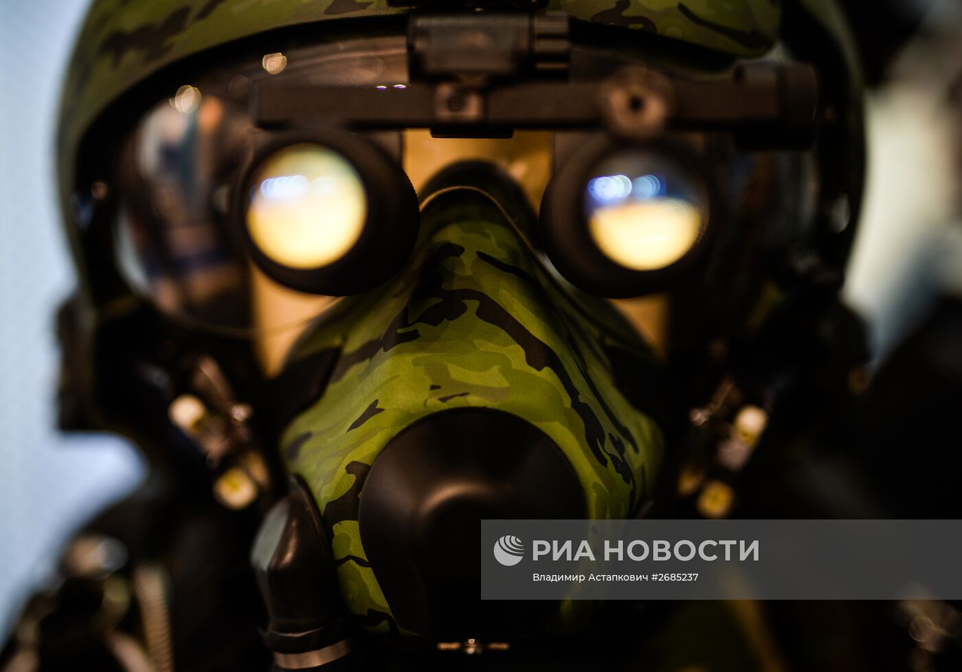 Международный авиационный - космический салон МАКС 2015. День второй
