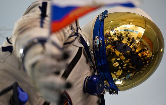 Международный авиационный - космический салон МАКС 2015. День второй