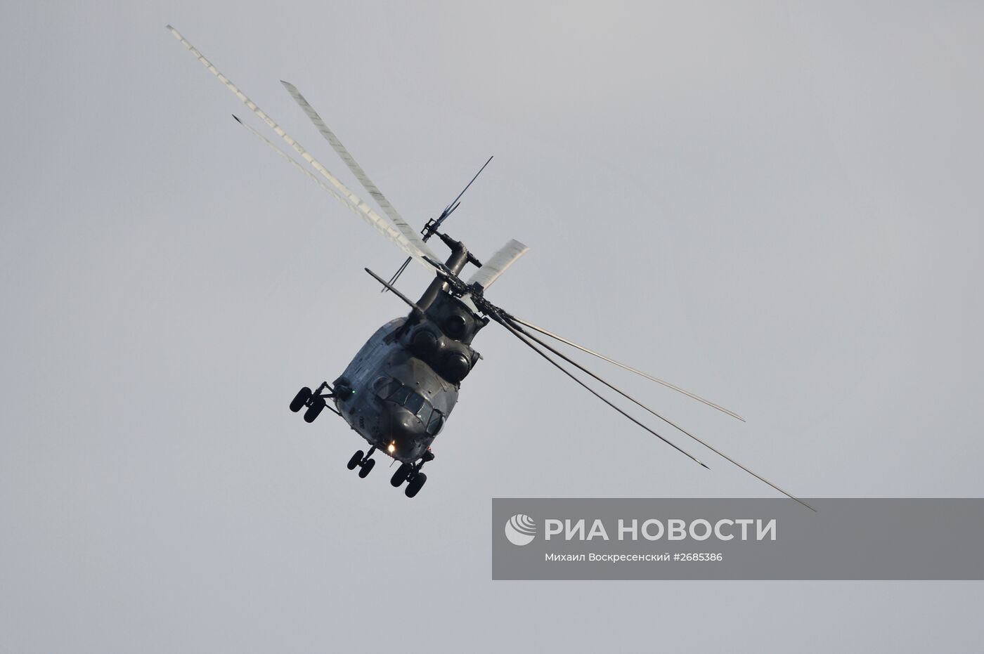 Международный авиационный - космический салон МАКС 2015. День второй