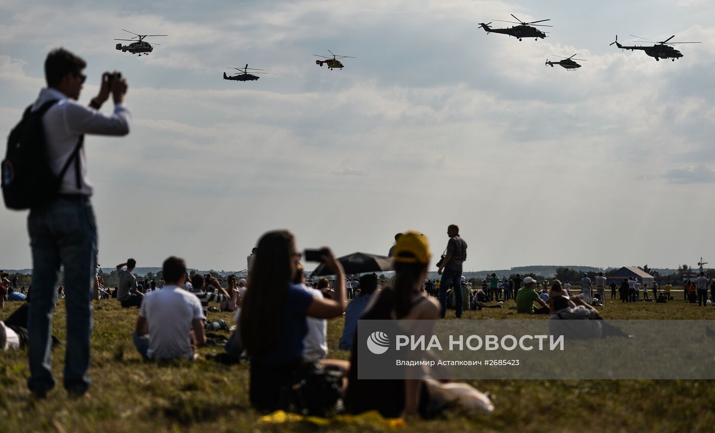 Международный авиационный - космический салон МАКС 2015. День второй