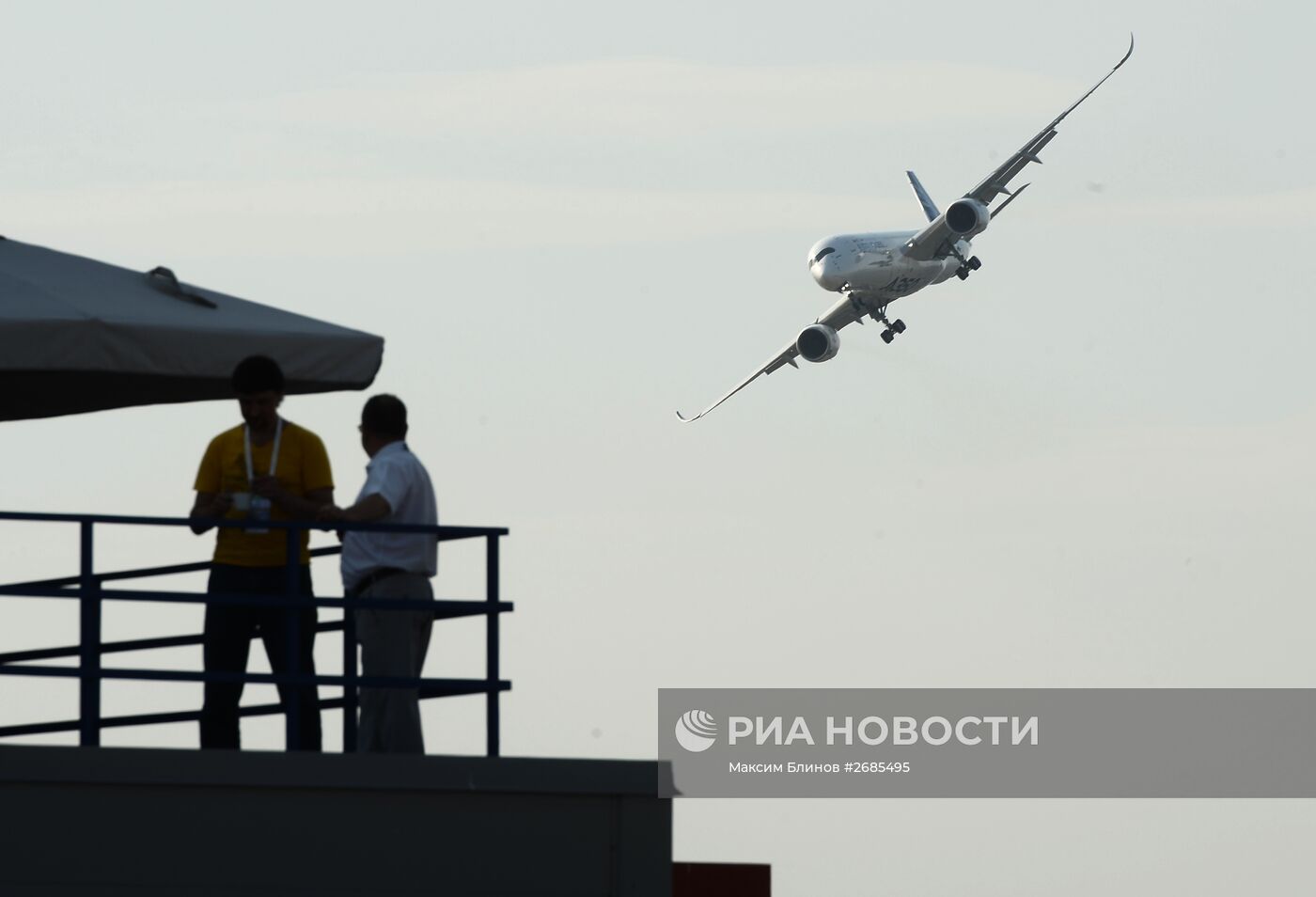 Международный авиационный - космический салон МАКС 2015. День второй