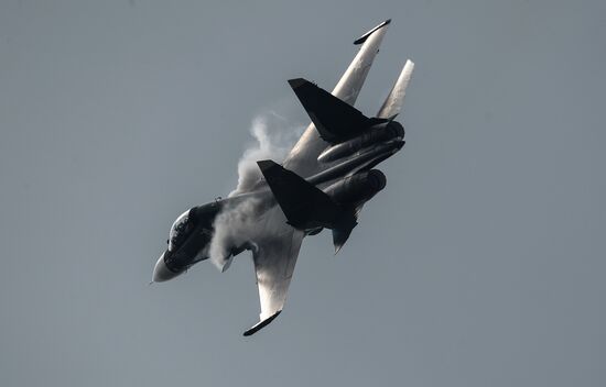 Международный авиационный - космический салон МАКС 2015. День третий