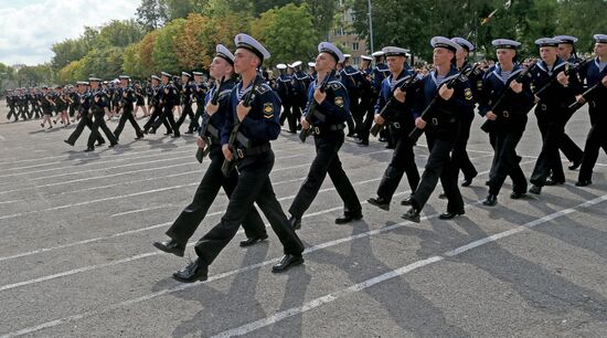 Принятие присяги курсантами Балтийского военно-морского института в Калининграде
