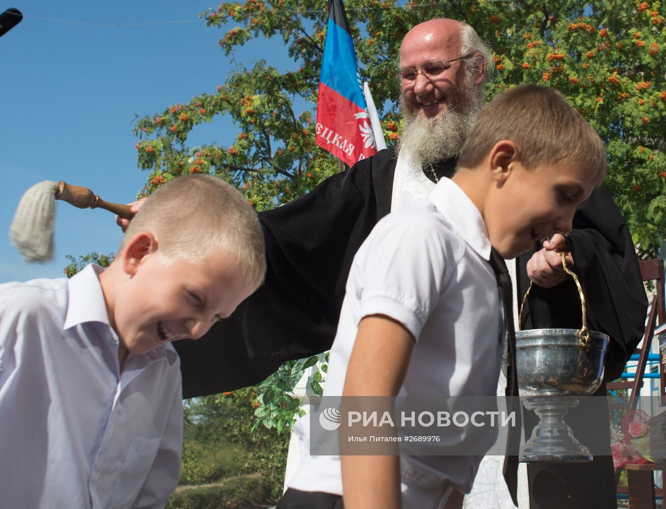 1 сентября в школе имени фотокорреспондента МИА "Россия сегодня" Андрея Стенина в городе Снежное ДНР