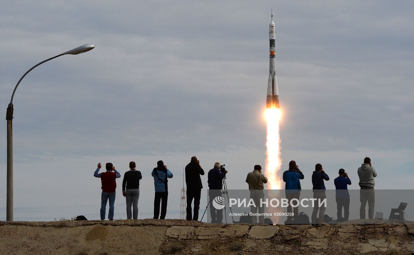 Старт космического корабля "Союз ТМА-18М" с экипажем 45/46-й длительной экспедиции на МКС