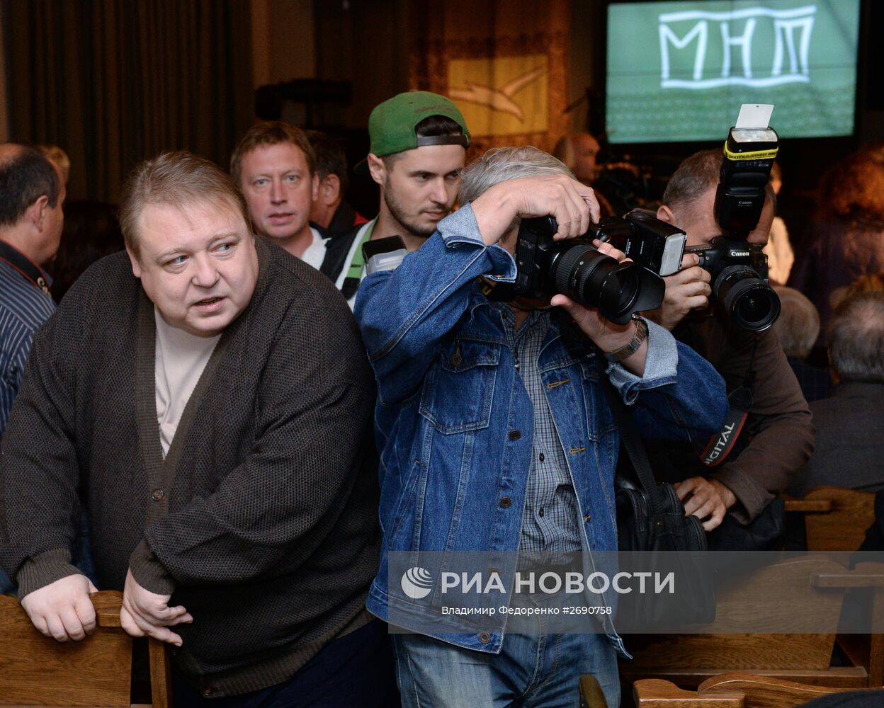 Сбор труппы в Московском художественном театре им. А.П. Чехова