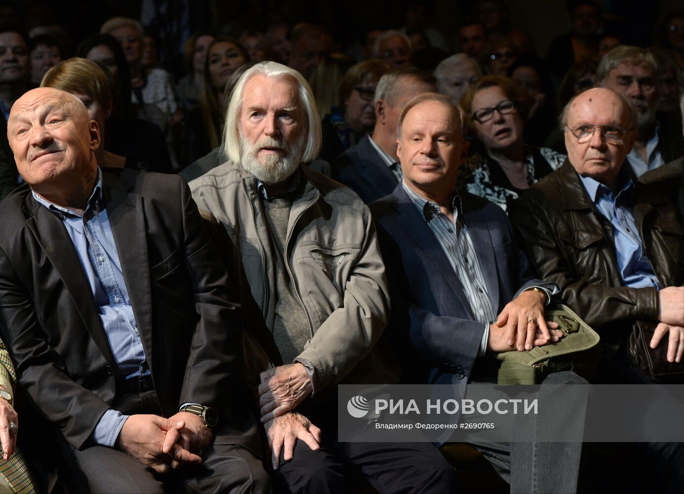 Сбор труппы в Московском художественном театре им. А.П. Чехова