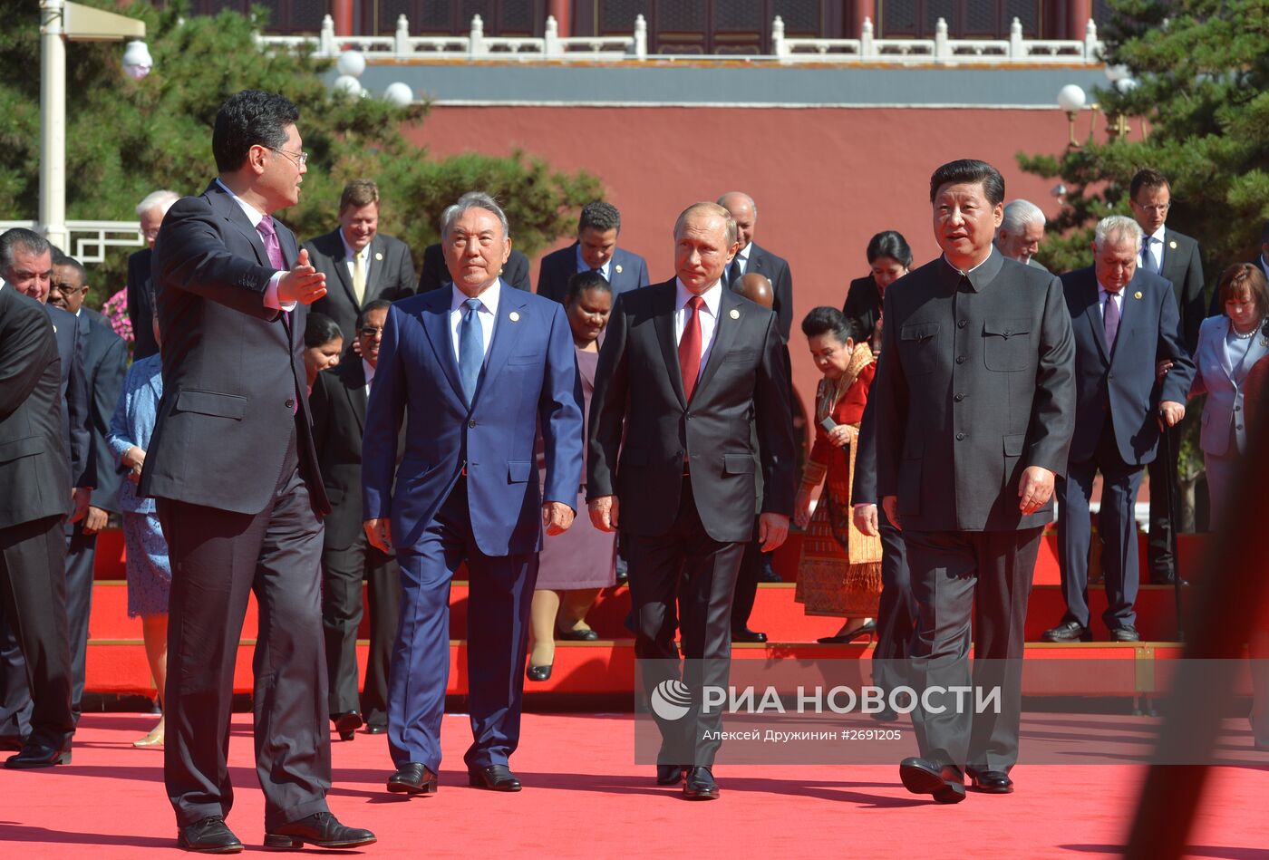 Визит президента РФ В.Путина в Китайскую Народную Республику. День второй