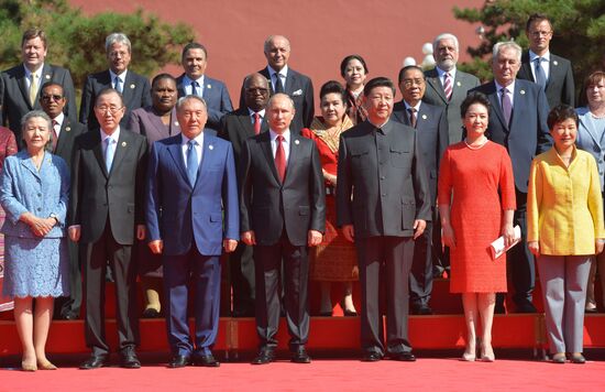 Визит президента РФ В.Путина в Китайскую Народную Республику. День второй