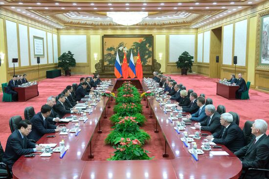 Визит президента РФ В.Путина в Китайскую Народную Республику. День второй