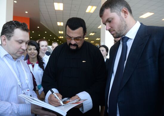 Восточный экономический форум. День второй