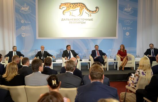 Ключевая сессия Сила Дальнего Востока России "На пути устойчивого развития: бизнес и сохранение биоразнообразия" в рамках ВЭФ