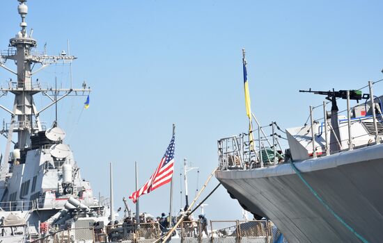 Украинско-американские военные учения Sea Breeze-2015 в Черном море