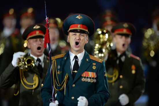 Торжественное открытие международного военно-музыкального фестиваля "Спасская башня"