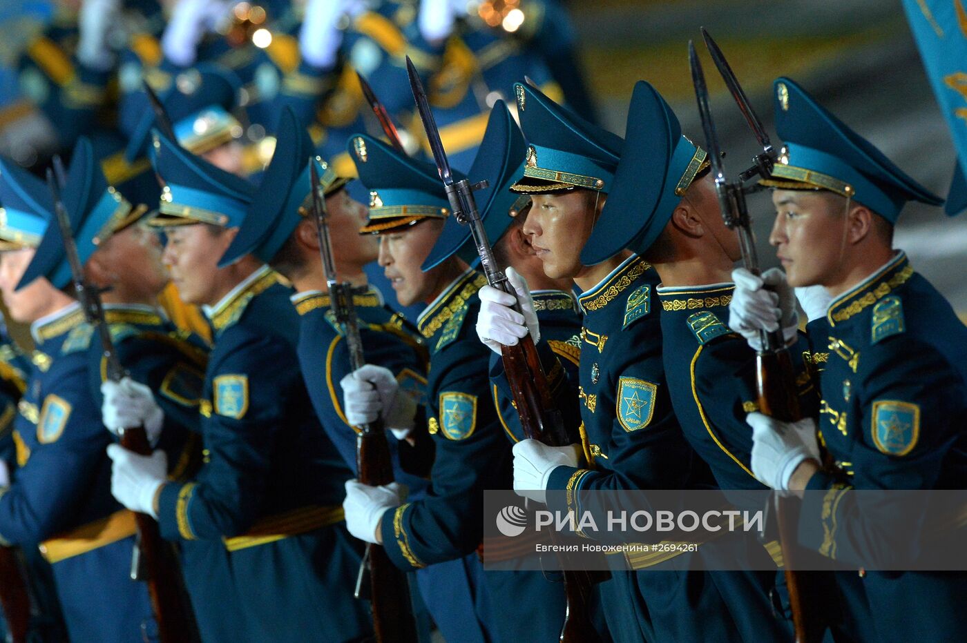 Торжественное открытие международного военно-музыкального фестиваля "Спасская башня"