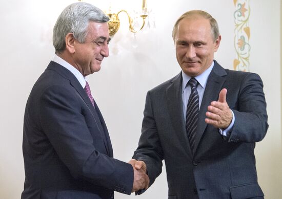 Президент РФ В.Путин встретился с президентом Армении С.Саргсяном