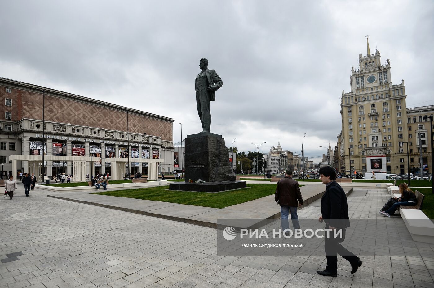 Триумфальную площадь открыли после реконструкции