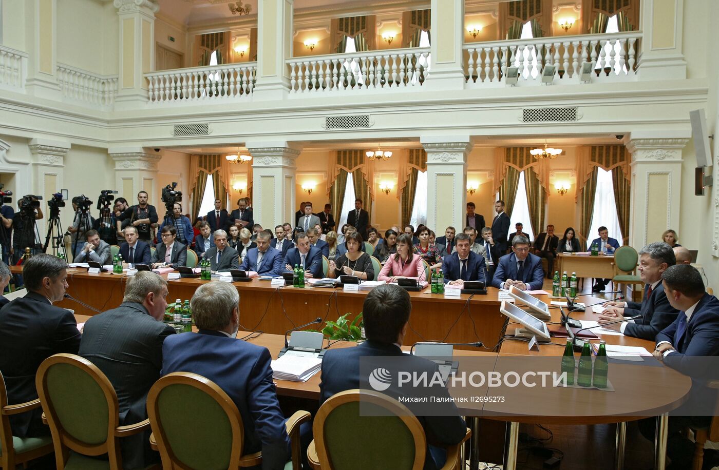 Расширенное заседание правительства Украины