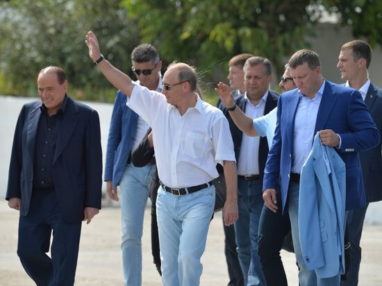 Рабочая поездка президента РФ В.Путина в Крымский федеральный округ. Второй день