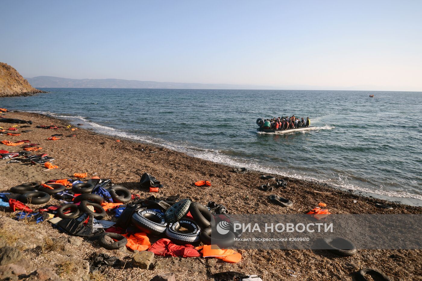 Беженцы на острове Лесбос в Греции