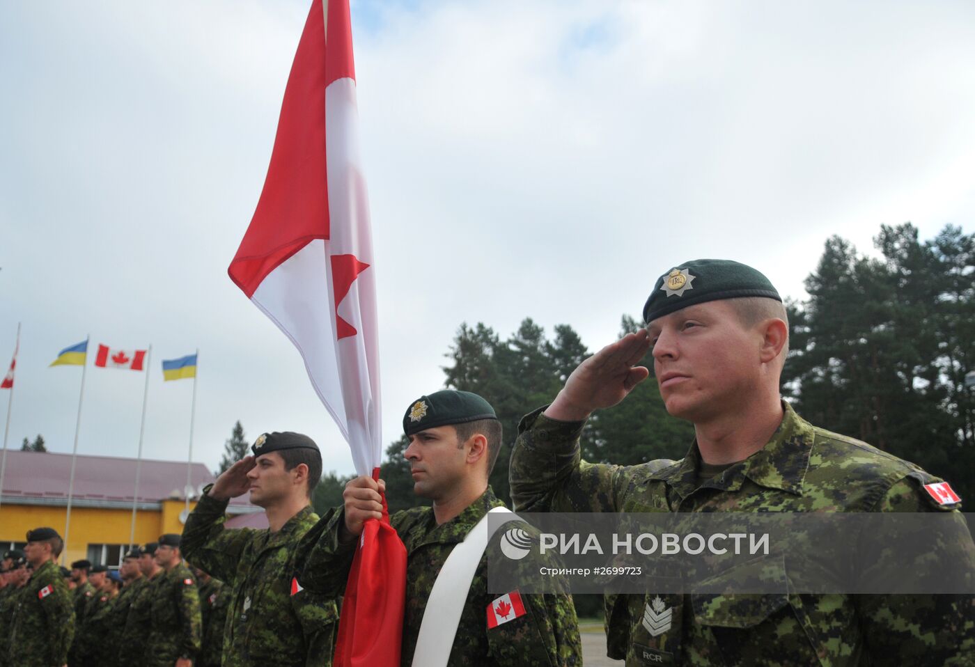 Открытие совместных украинско-канадских учений во Львовской области