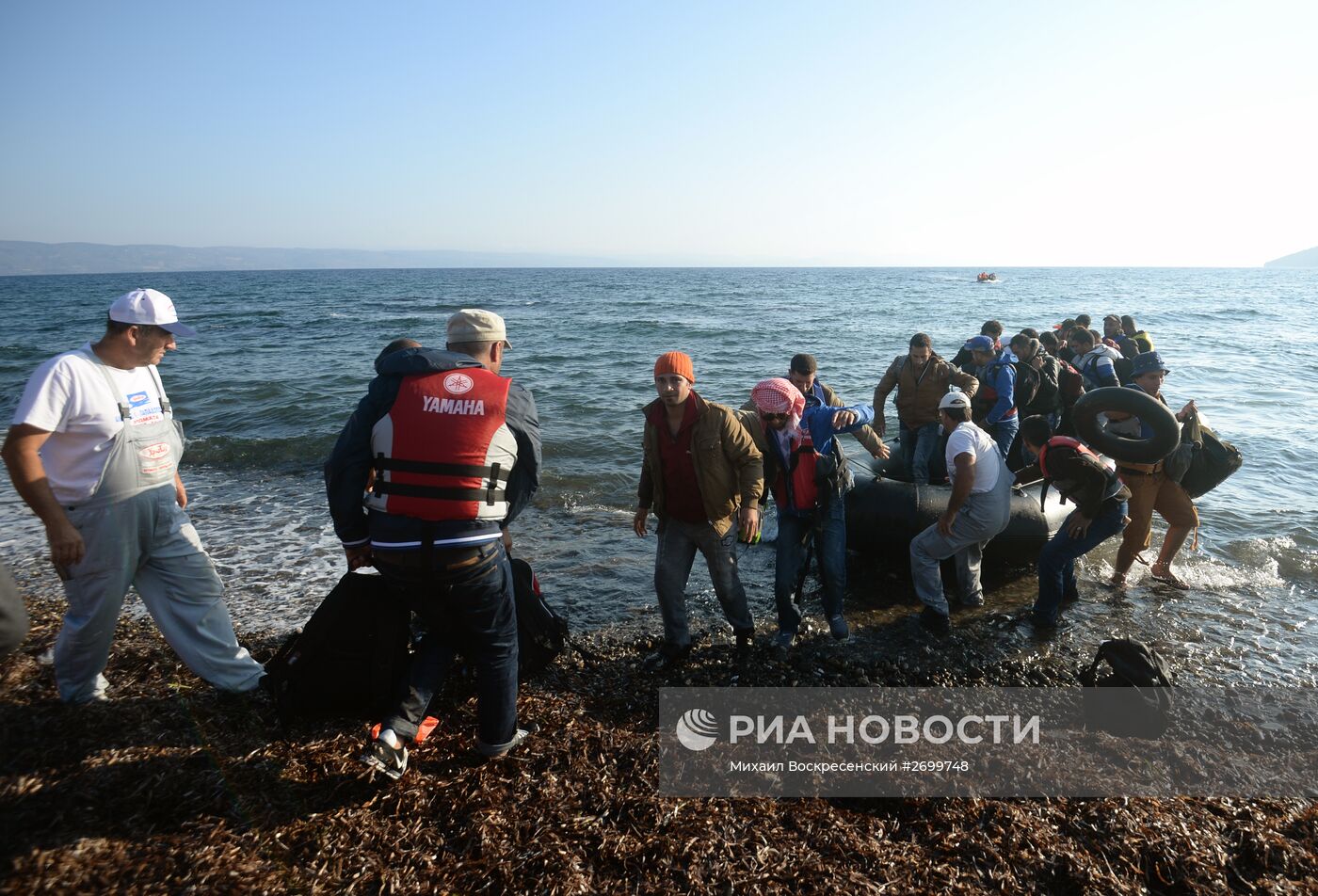 Беженцы на острове Лесбос в Греции