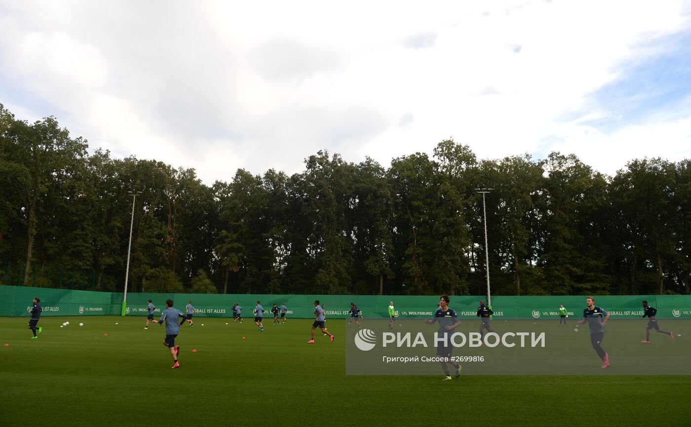 Футбол. Лига чемпионов. Тренировка ФК "Вольфсбург"