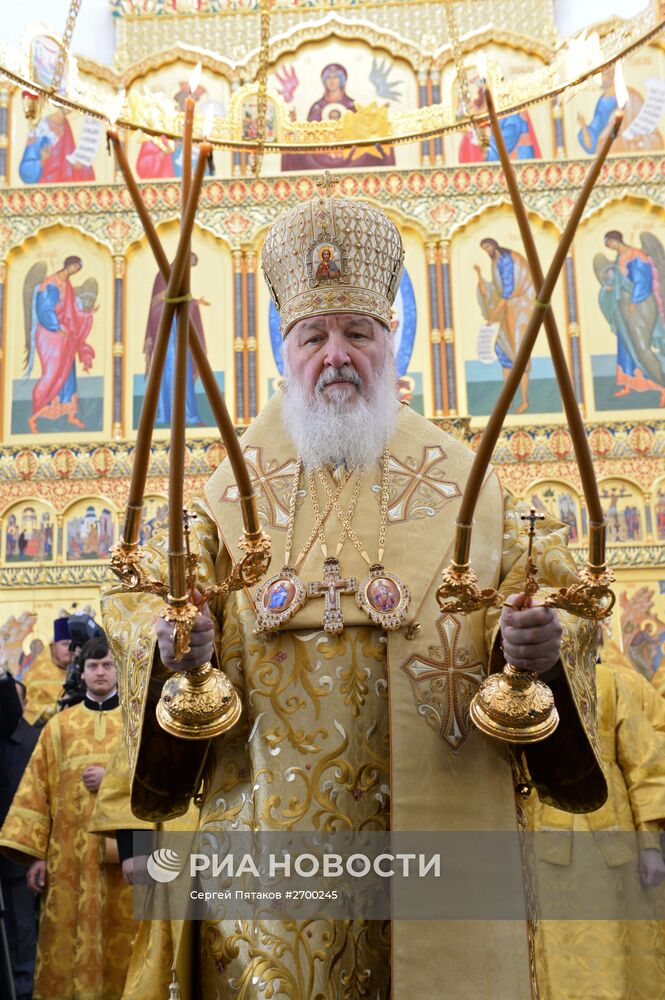 Патриарх Кирилл освятил Богоявленский собор в Новом Уренгое