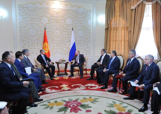 Рабочий визит президента РФ В.Путина в Таджикистан для участия в саммите ОДКБ
