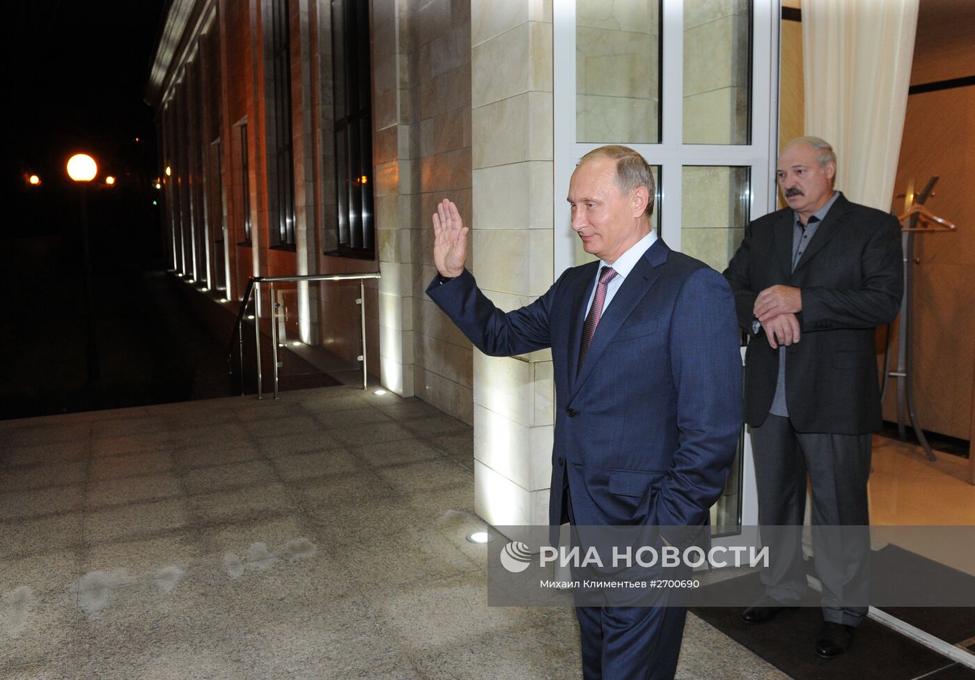 Президент РФ В.Путин встретился с президентами Казахстана и Белоруссии в сочинской резиденции