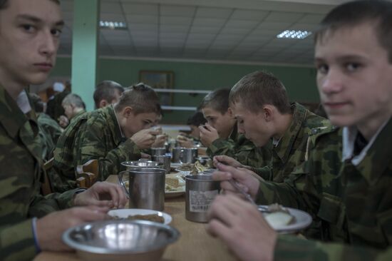 Луганский казачий кадетский корпус имени А.Ефимова