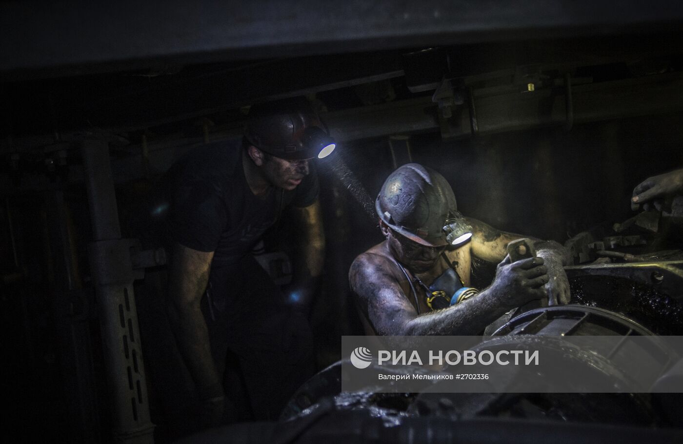 Работа шахты "Заря" в Донецкой области