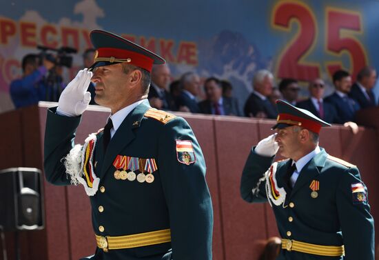 Празднование 25-й годовщины провозглашения независимости Южной Осетии