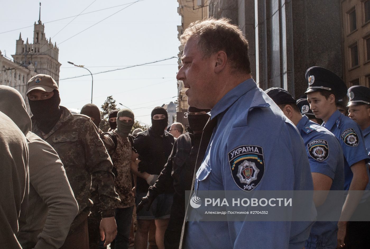 Столкновения у здания Горсовета Харькова
