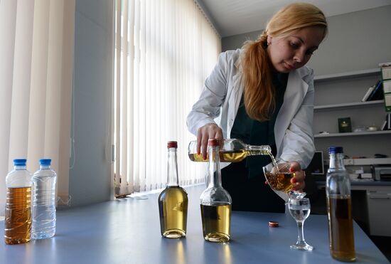 Работа Центрального экспертно-криминалистического таможенного управления