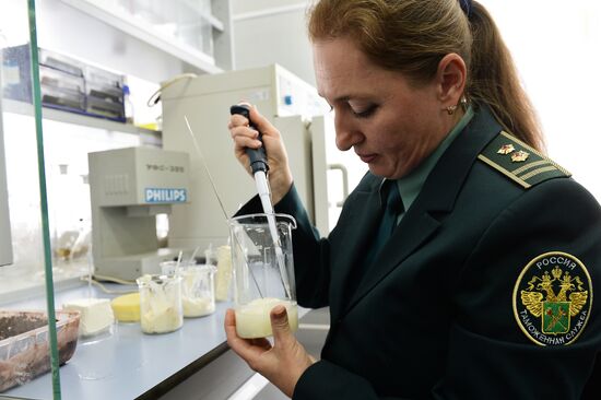 Работа Центрального экспертно-криминалистического таможенного управления