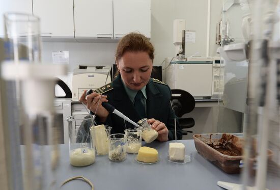 Работа Центрального экспертно-криминалистического таможенного управления