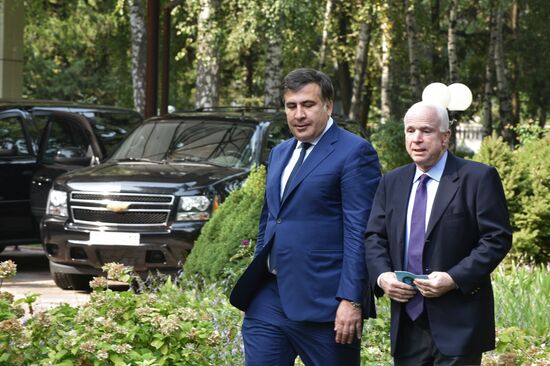 Сенатор США Д. Маккейн посетил Одессу