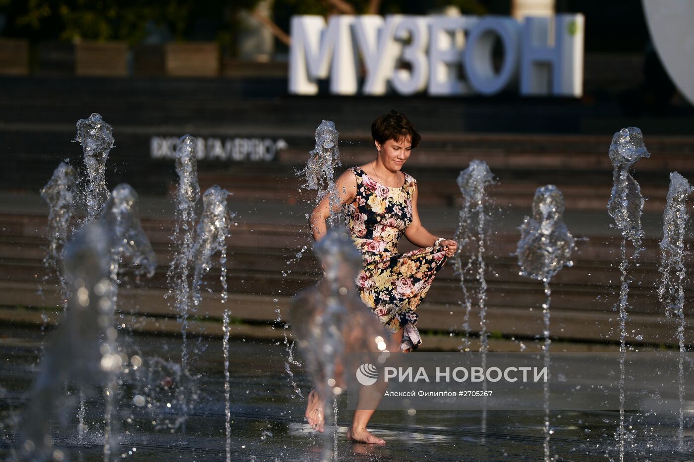Теплая погода в Москве Теплая погода в Москве