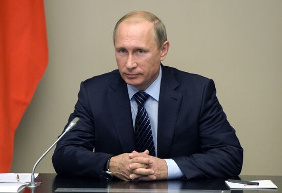 Президент РФ В.Путин провел заседание Совбеза РФ