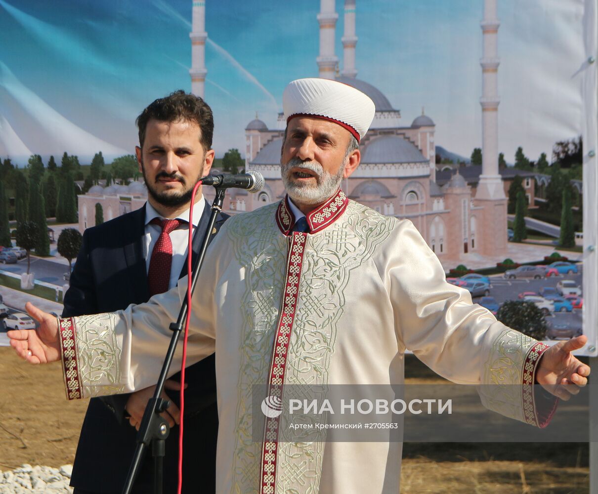 Начало строительства соборной мечети в Крыму