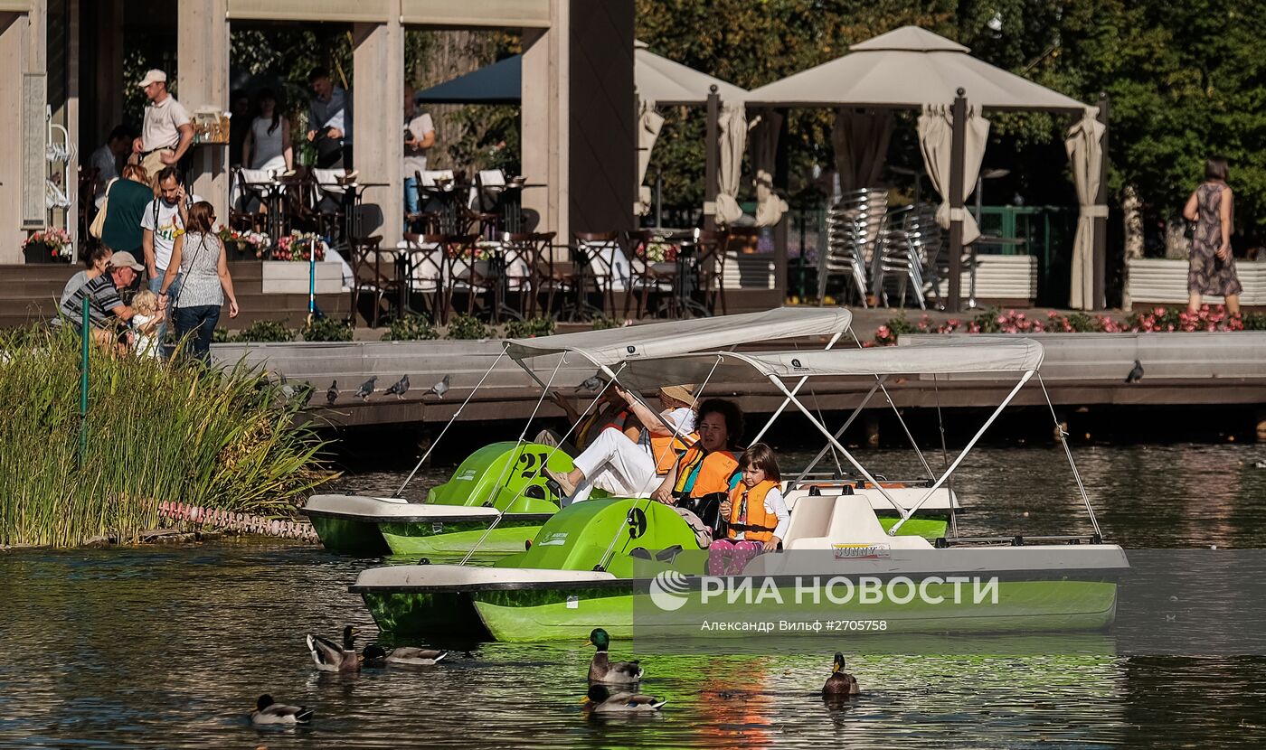 Теплая погода в Москве