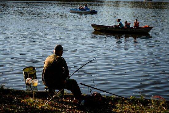Теплая погода в Москве