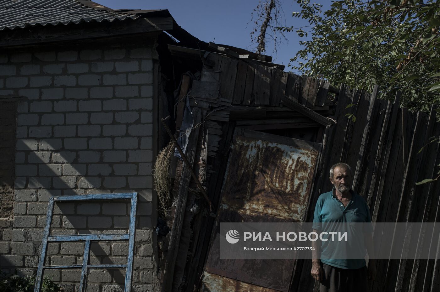 Жители поселка Старомихайловка Донецкой области